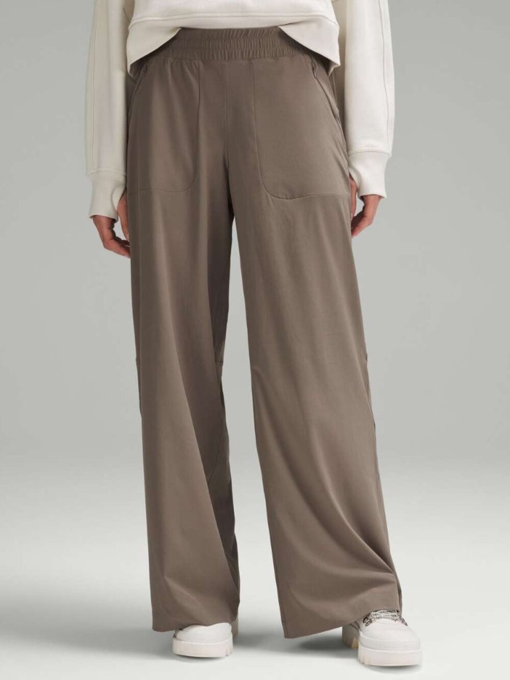 Lululemon Swift Wide-Leg Mid-Rise Pant *Full Length Size 6 Nomad